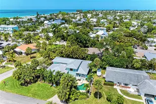304 74th St, Holmes Beach, FL 34217 - Photo 30