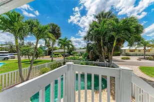 304 74th St, Holmes Beach, FL 34217 - Photo 8