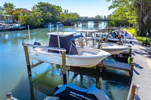 858 Hudson Ave, Sarasota, FL 34236 - Photo 4