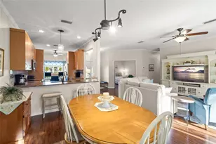 4098 Westbourne Cir, Sarasota, FL 34238 - Photo 10