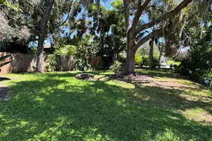 4256 King Richard Ln, Sarasota, FL 34232 - Photo 24