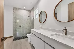 299 Australian Dr, Rotonda West, FL 33947 - Photo 24