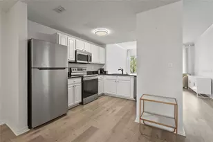 5551 Bentgrass Dr, Sarasota, FL 34235 - Photo 4