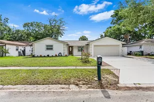 107 Valley Cir, Brandon, FL 33510 - Photo 2