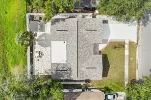 107 Valley Cir, Brandon, FL 33510 - Photo 8