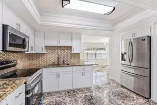 107 Valley Cir, Brandon, FL 33510 - Photo 20