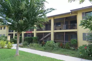 615 S Palm Ave, Sarasota, FL 34236 - Photo 1