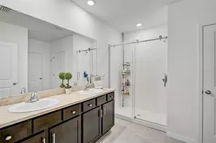 17518 Canopy Pl, Lakewood Ranch, FL 34211 - Photo 12