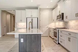 2250 Lady Palm Loop, Bradenton, FL 34212 - Photo 8