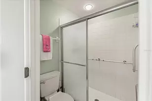 8750 Olde Hickory Ave, Sarasota, FL 34238 - Photo 24