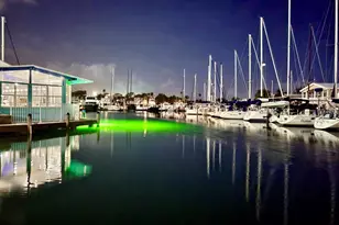 132 S Park Dr, Venice, FL 34285 - Photo 2