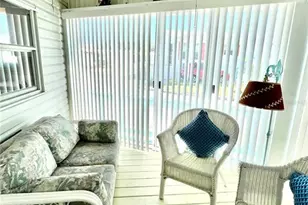 132 S Park Dr, Venice, FL 34285 - Photo 6