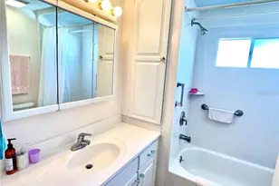 132 S Park Dr, Venice, FL 34285 - Photo 12