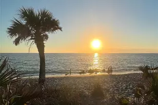 132 S Park Dr, Venice, FL 34285 - Photo 8