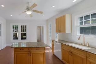 455 Acacia Dr, Sarasota, FL 34234 - Photo 22