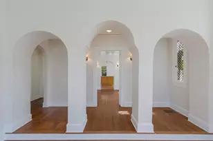 455 Acacia Dr, Sarasota, FL 34234 - Photo 16