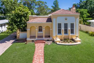 455 Acacia Dr, Sarasota, FL 34234 - Photo 1