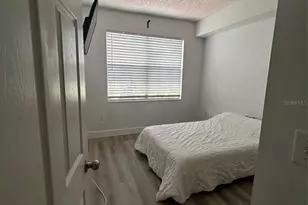 4980 Baraldi Cir, Sarasota, FL 34235 - Photo 8