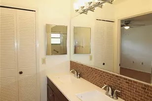 390 301 Blvd W, Bradenton, FL 34205 - Photo 16