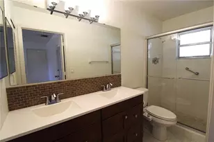 390 301 Blvd W, Bradenton, FL 34205 - Photo 16