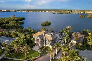 144 N Casey Key Rd, Osprey, FL 34229 - Photo 2