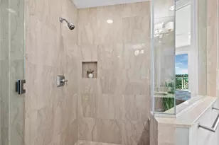 2050 Benjamin Franklin Dr, Sarasota, FL 34236 - Photo 30