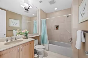 2050 Benjamin Franklin Dr, Sarasota, FL 34236 - Photo 26