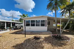 808 53rd Ave E, Bradenton, FL 34203 - Photo 1