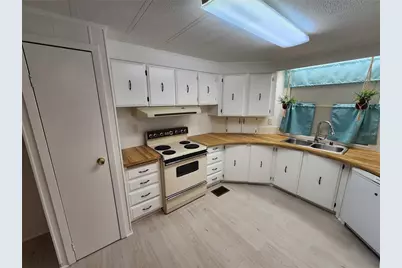 808 53rd Avenue E #288, Bradenton, FL 34203 - Photo 8