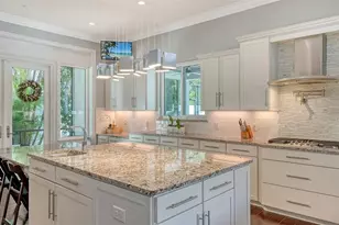 1583 Hansen St, Sarasota, FL 34231 - Photo 20
