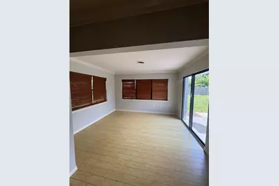 3013 Jennings Drive, Sarasota, FL 34239 - Photo 6