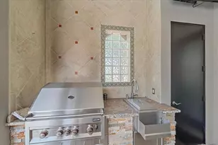 1547 Sandpiper Ln, Sarasota, FL 34239 - Photo 56