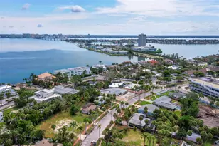 153 N Adams Dr, Sarasota, FL 34236 - Photo 20