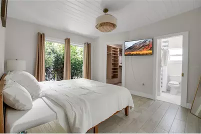 6979 Longboat Drive S, Longboat Key, FL 34228 - Photo 14