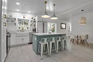 6979 Longboat Dr S, Longboat Key, FL 34228 - Photo 6