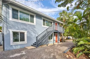 422 Julia Pl, Sarasota, FL 34236 - Photo 1