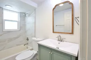 422 Julia Pl, Sarasota, FL 34236 - Photo 18