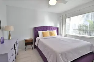 422 Julia Pl, Sarasota, FL 34236 - Photo 16