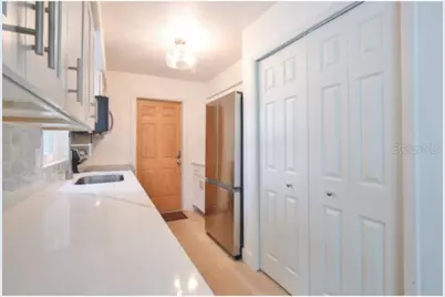 422 Julia Place #C, Sarasota, FL 34236 - Photo 8