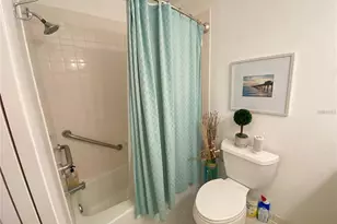 7041 W Country Club Dr N, Sarasota, FL 34243 - Photo 22