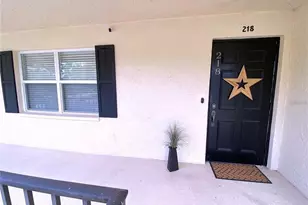 7041 W Country Club Dr N, Sarasota, FL 34243 - Photo 2