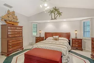 5879 Ravenwood Dr, Sarasota, FL 34243 - Photo 24