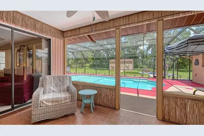 5879 Ravenwood Drive, Sarasota, FL 34243 - Photo 36