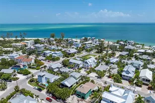 709 Gladiolus St, Anna Maria, FL 34216 - Photo 4