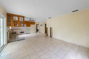 709 Gladiolus St, Anna Maria, FL 34216 - Photo 16