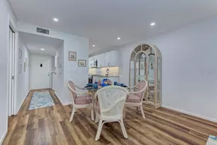 3987 Maceachen Blvd, Sarasota, FL 34233 - Photo 12