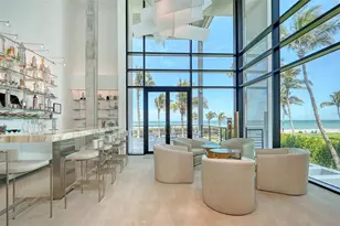 8250 Sanderling Rd, Sarasota, FL 34242 - Photo 16