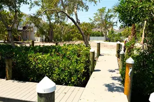 7233 Midnight Pass Rd, Sarasota, FL 34242 - Photo 8