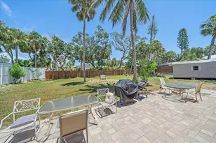 4859 Commonwealth Dr, Sarasota, FL 34242 - Photo 40