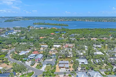 4859 Commonwealth Drive, Sarasota, FL 34242 - Photo 2